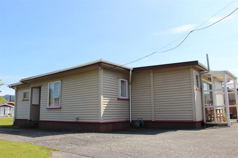 Photo of property in 34 Inverness Street, Dunollie, Runanga, 7803