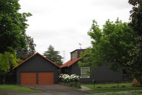 Photo of property in 11 Zenith Place, Conifer Grove, Takanini, 2112