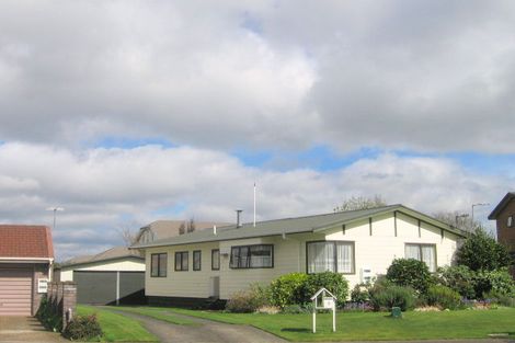 Photo of property in 4 Kirk Lane, Owhata, Rotorua, 3010