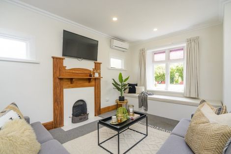Photo of property in 26 Knowles Street, Terrace End, Palmerston North, 4410