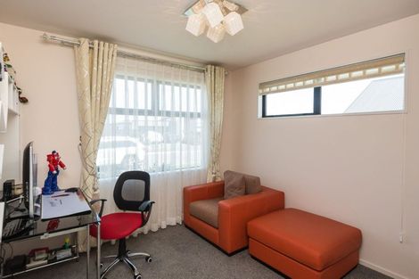 Photo of property in 15 Whitnall Street, Halswell, Christchurch, 8025