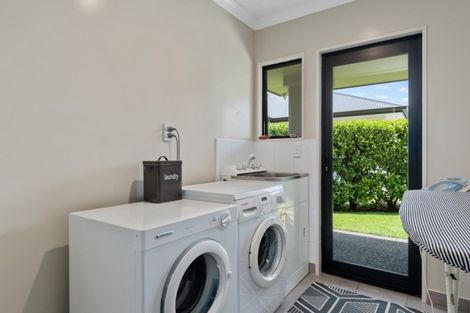 Photo of property in 126 Hamurana Road, Omokoroa, 3114