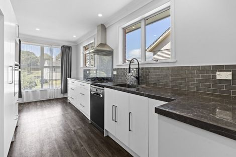 Photo of property in 103 Cook Street, Marfell, New Plymouth, 4310