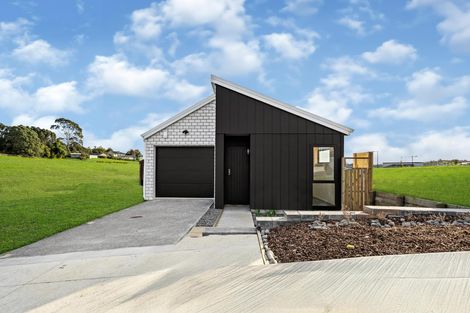 Photo of property in 6 Piringa Road, Pukekohe, 2120