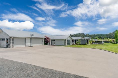 Photo of property in 19 Lacebark Drive, Kinloch, Taupo, 3377