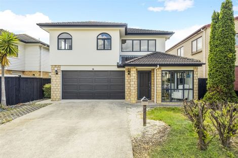 Photo of property in 15 Heidi Crescent, Flat Bush, Auckland, 2016