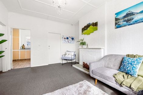 Photo of property in 112 Cambridge Terrace, Fairfield, Lower Hutt, 5011
