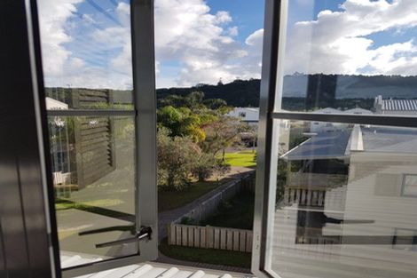 Photo of property in 24/8 Carolina Place, Albany, Auckland, 0632