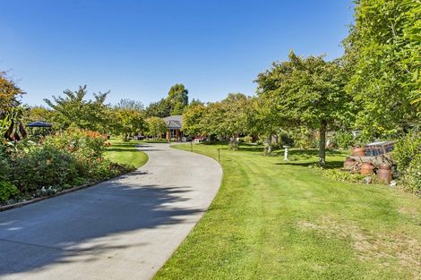 Photo of property in 17 Bridge Street, Southbridge, 7602