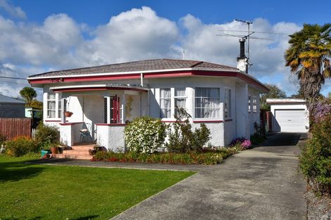 Photo of property in 16 Richmond Road, Carterton, 5713