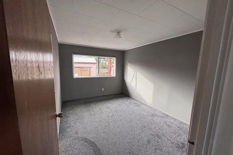 Photo of property in 7 Helleur Road, Massey, Auckland, 0614