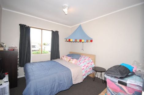 Photo of property in 1b/88 Aroha Avenue, Sandringham, Auckland, 1025