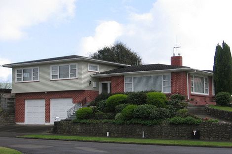 Photo of property in 2 Wigan Place, Hokowhitu, Palmerston North, 4410
