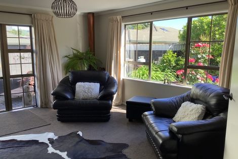 Photo of property in 14b Nikau Grove, Woburn, Lower Hutt, 5010