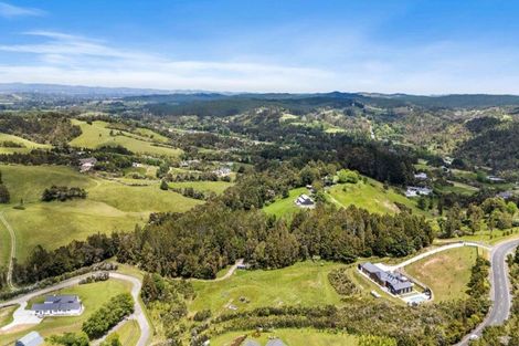 Photo of property in 16 Waymau Lane, Coatesville, 0792