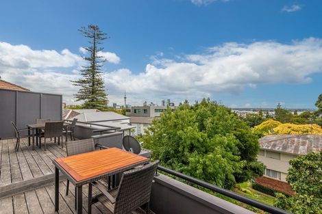 Photo of property in 4/10 Saint Georges Bay Road, Parnell, Auckland, 1052