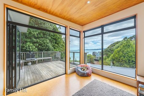 Photo of property in 129 Marine Drive, Sorrento Bay, Lower Hutt, 5013