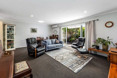 Photo of property in 11a Central Park Drive, Te Atatu South, Auckland, 0610