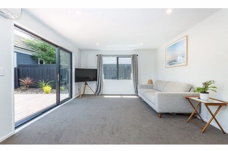 Photo of property in 258a Edgeware Road, Edgeware, Christchurch, 8013