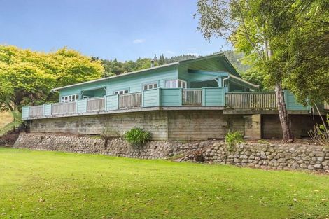 Photo of property in 353 North Manakau Road, Manakau, Levin, 5573