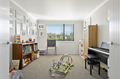 Photo of property in 15 Mike Smith Drive, Cambridge, 3434