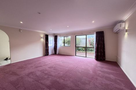 Photo of property in 20 Karetu Road, Greenlane, Auckland, 1051
