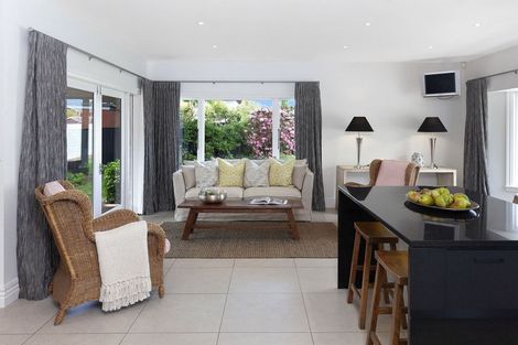 Photo of property in 20 Poynder Avenue, Merivale, Christchurch, 8014