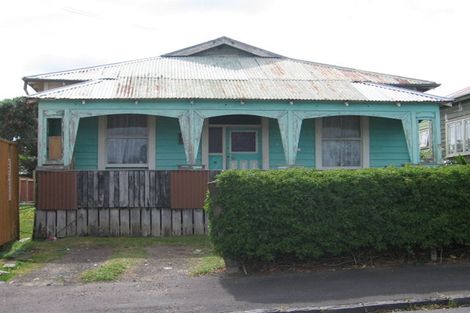 Photo of property in 17 School Road, Morningside, Auckland, 1021