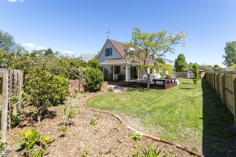Photo of property in 19 Mckenzie Place, Waikuku Beach, 7402
