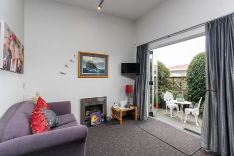 Photo of property in 149a Carrington Street, Lower Vogeltown, New Plymouth, 4310
