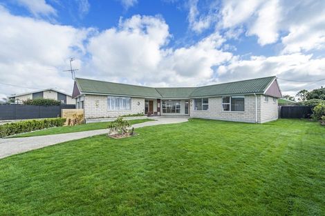 Photo of property in 15 Market Street, Leeston, 7632