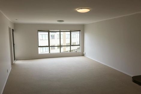 Photo of property in The Haven, 28/120 Beach Haven Road, Beach Haven, Auckland, 0626