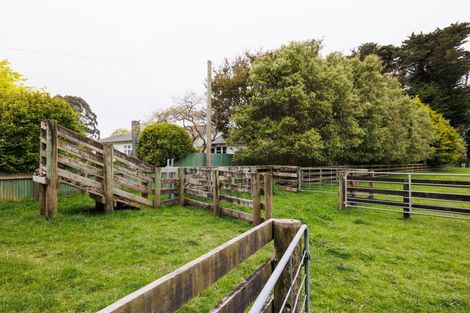 Photo of property in 375 Rangatira Road, Hunterville, 4786