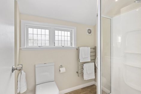 Photo of property in 17 Firth Terrace, Karori, Wellington, 6012