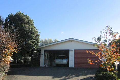 Photo of property in 11 Robert Grove, Paraparaumu, 5032
