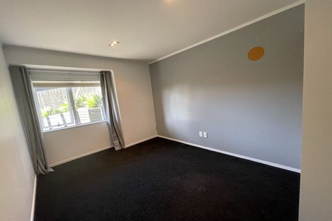 Photo of property in 2/63 Langana Avenue, Browns Bay, Auckland, 0630