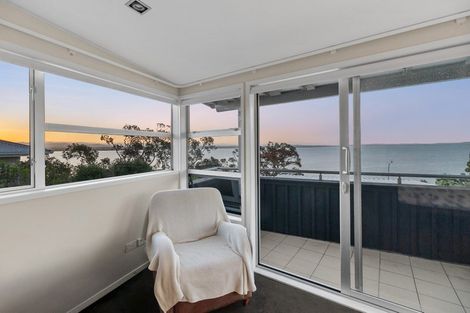 Photo of property in 70 St Michaels Avenue, Point Chevalier, Auckland, 1022