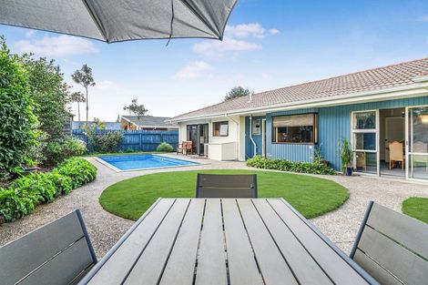 Photo of property in 51 Glen Lynne Avenue, Queenwood, Hamilton, 3210