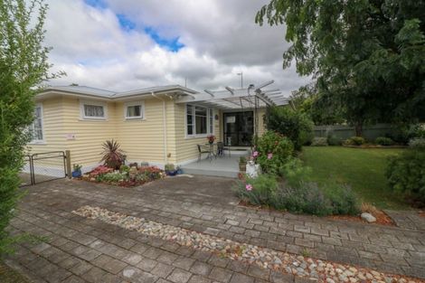 Photo of property in 3 Mathew Street, Dannevirke, 4930