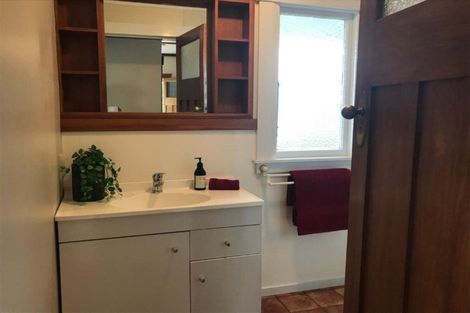 Photo of property in 107 Belt Road, New Plymouth, 4310