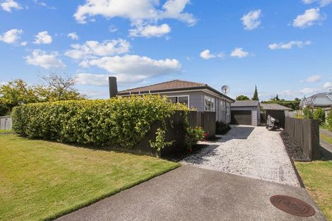 Photo of property in 25 Crispe Road, Clarks Beach, 2122