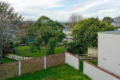 Photo of property in 89 Waimumu Road, Massey, Auckland, 0614