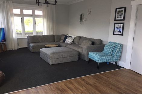 Photo of property in 76 Paynters Avenue, Strandon, New Plymouth, 4312