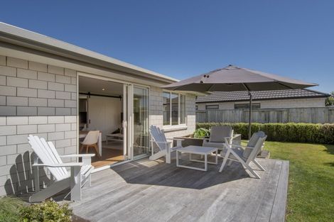 Photo of property in 27 Puhirake Crescent, Pyes Pa, Tauranga, 3112