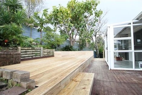 Photo of property in 40 Morriggia Place, Bayview, Auckland, 0629