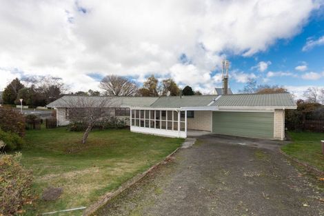 Photo of property in 1 Dawson Street, Dannevirke, 4930