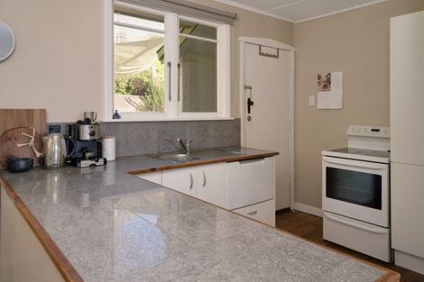 Photo of property in 74 Tukuka Street, Nelson South, Nelson, 7010