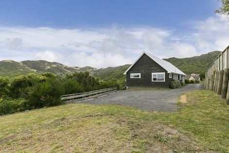 Photo of property in 30 Gaya Grove, Ngaio, Wellington, 6035