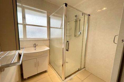 Photo of property in 1/5 Ti Rakau Drive, Pakuranga, Auckland, 2010