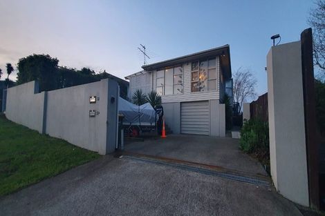 Photo of property in 32 Sycamore Drive, Sunnynook, Auckland, 0620